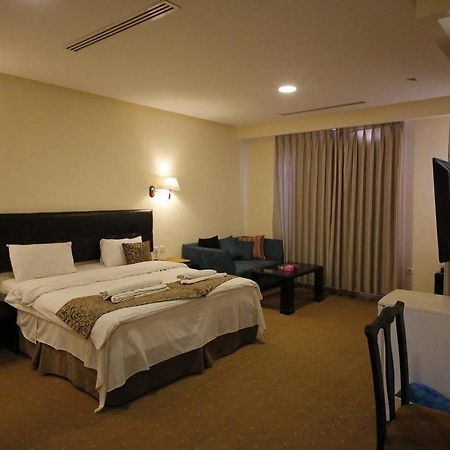 Jeddah Palace Hotel Amman Esterno foto