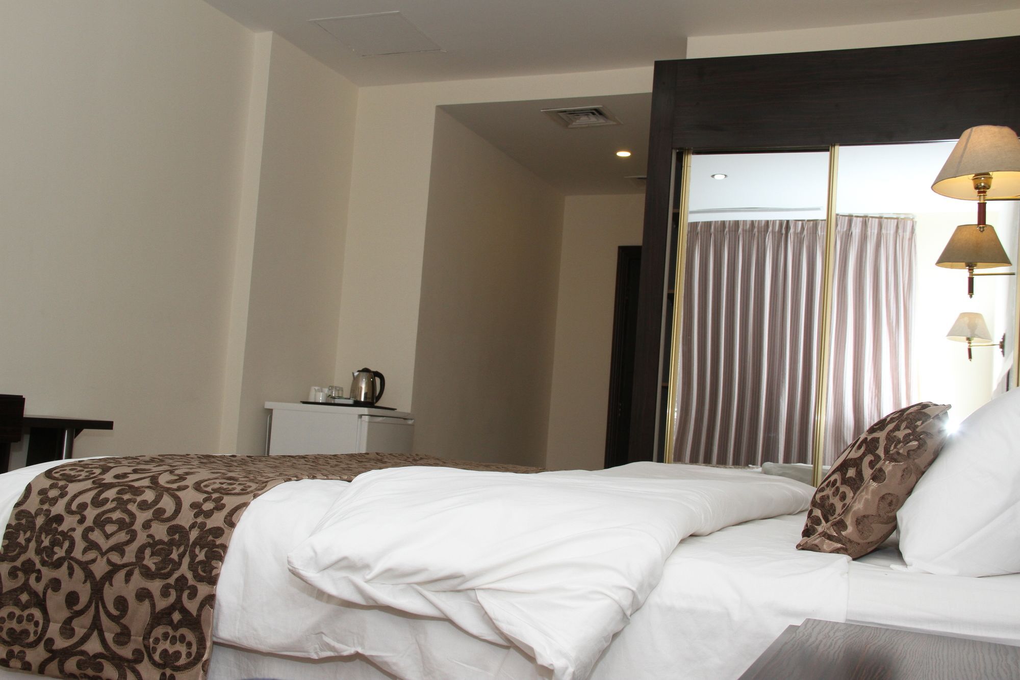 Jeddah Palace Hotel Amman Esterno foto